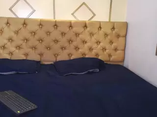 EstrellaDeCarne's Live Sex Cam Show