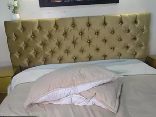 EstrellaDeCarne's Live Sex Cam Show