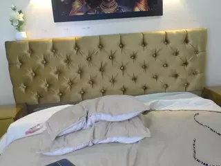 EstrellaDeCarne's Live Sex Cam Show