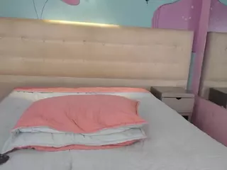EstrellaDeCarne's Live Sex Cam Show