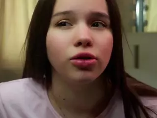 Elsa's Live Sex Cam Show