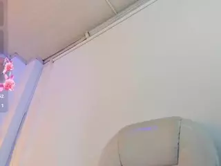 SLUTTY HANNA's Live Sex Cam Show