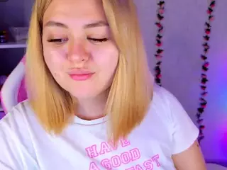 HornyCakee's Live Sex Cam Show