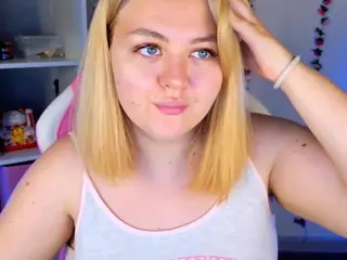 HornyCakee's Live Sex Cam Show
