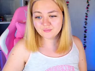 HornyCakee's Live Sex Cam Show