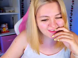 HornyCakee's Live Sex Cam Show