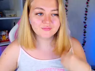 HornyCakee's Live Sex Cam Show