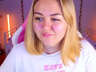 HornyCakee's Live Sex Cam Show