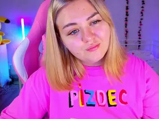 HornyCakee's Live Sex Cam Show