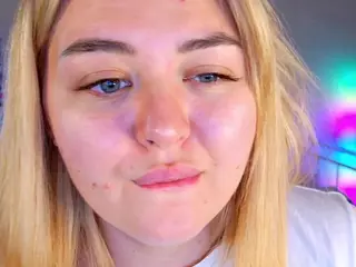 HornyCakee's Live Sex Cam Show