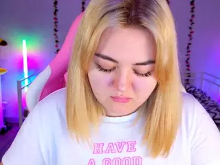 HornyCakee's Live Sex Cam Show