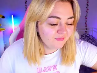 HornyCakee's Live Sex Cam Show