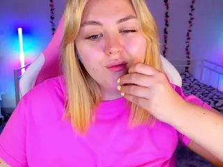 HornyCakee's Live Sex Cam Show