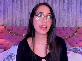 LiiaTurnner's Live Sex Cam Show