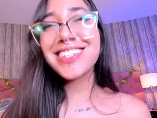 LiiaTurnner's Live Sex Cam Show