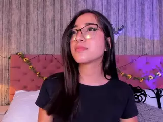 LiiaTurnner's Live Sex Cam Show