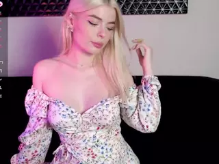 Mila's Live Sex Cam Show