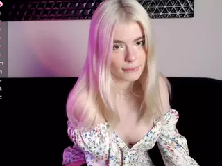 Mila's Live Sex Cam Show