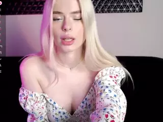Mila's Live Sex Cam Show