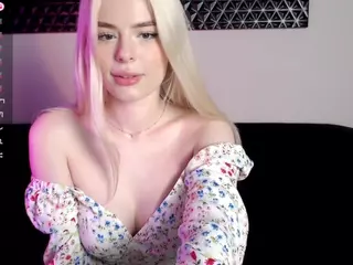 Mila's Live Sex Cam Show