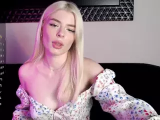 Mila's Live Sex Cam Show