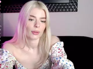 Mila's Live Sex Cam Show