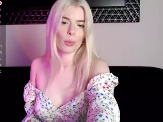 Mila's Live Sex Cam Show