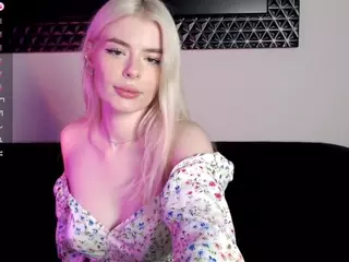 Mila's Live Sex Cam Show