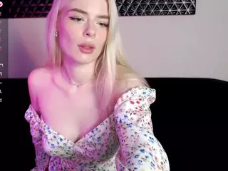 Mila's Live Sex Cam Show