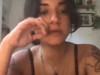 viviis's Live Sex Cam Show