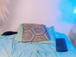 XcristalweetX's Live Sex Cam Show