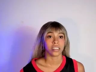 XcristalweetX's Live Sex Cam Show