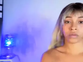 XcristalweetX's Live Sex Cam Show