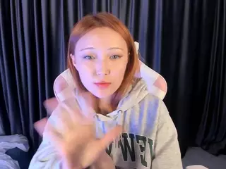 yunaloon's Live Sex Cam Show