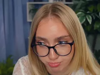 ZeldaClaxton's Live Sex Cam Show