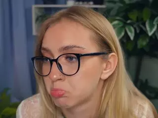 ZeldaClaxton's Live Sex Cam Show