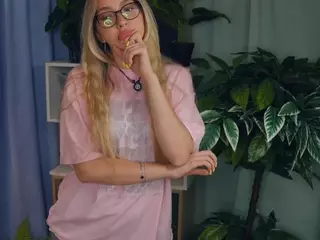 ZeldaClaxton's Live Sex Cam Show