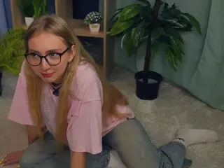 ZeldaClaxton's Live Sex Cam Show