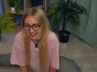 ZeldaClaxton's Live Sex Cam Show