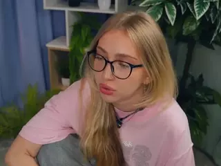 ZeldaClaxton's Live Sex Cam Show