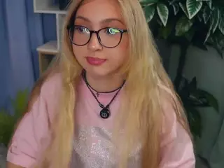 ZeldaClaxton's Live Sex Cam Show