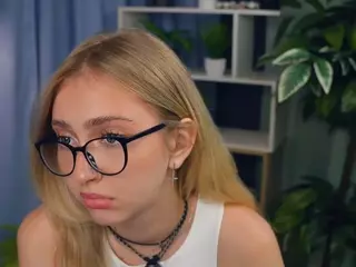 ZeldaClaxton's Live Sex Cam Show