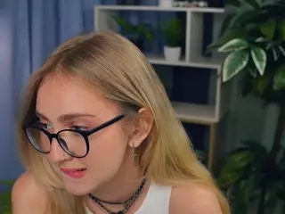 ZeldaClaxton's Live Sex Cam Show