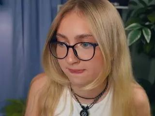 ZeldaClaxton's Live Sex Cam Show