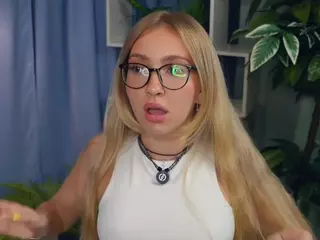 ZeldaClaxton's Live Sex Cam Show