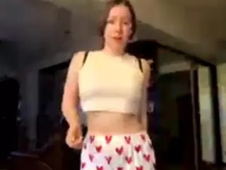 AccaDunnell's Live Sex Cam Show
