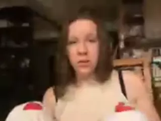 AccaDunnell's Live Sex Cam Show
