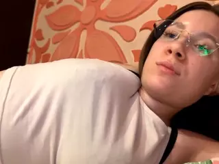 AccaDunnell's Live Sex Cam Show