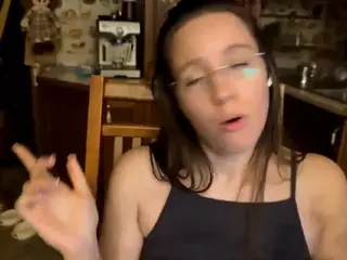 AccaDunnell's Live Sex Cam Show