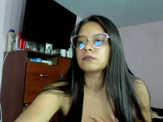 AliceSawyer's Live Sex Cam Show